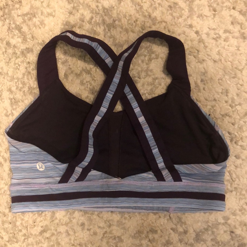 Lululemon sports bra
